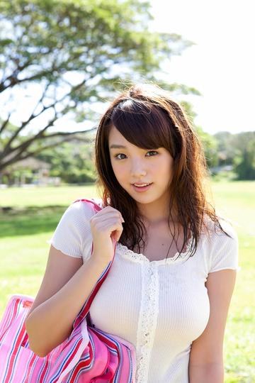 天天日天天操天天射天天干美女